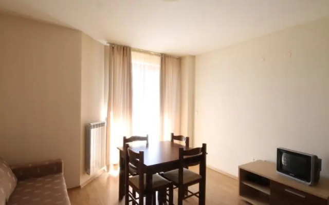 Apartment New Estate in complex Belmont