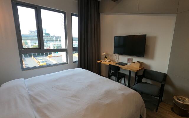 Watermark Hotel Kaohsiung Station