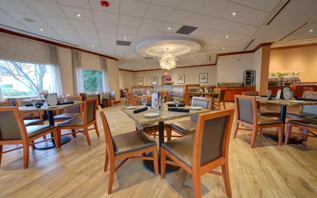 Holiday Inn Plainview-Long Island by IHG