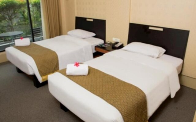 Rattan Inn