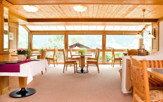 Hotel Caprice
