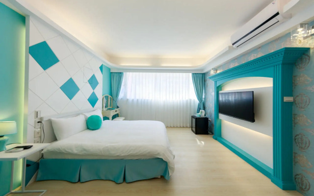 Welcome The Sun Enjoy The Moon