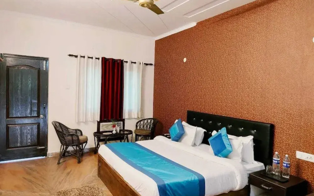 Royals Moonlight Resort