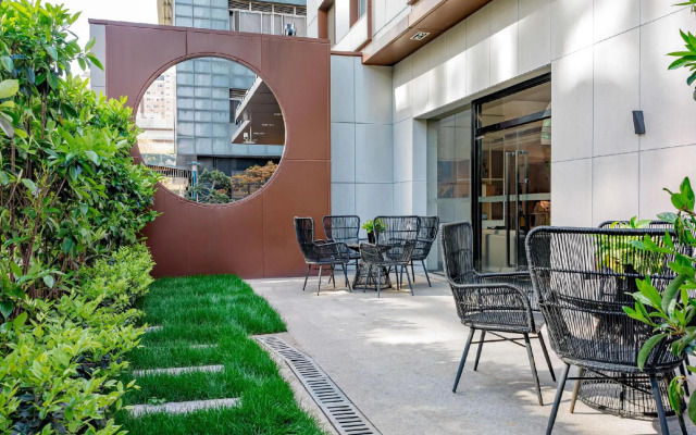 Atour Hotel Changning Xianxia Road, Shanghai