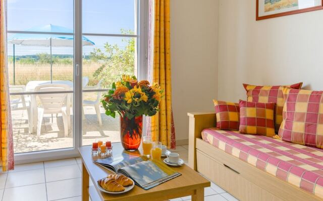 Well-maintained, Linked Holiday Home With Garden and Terrace