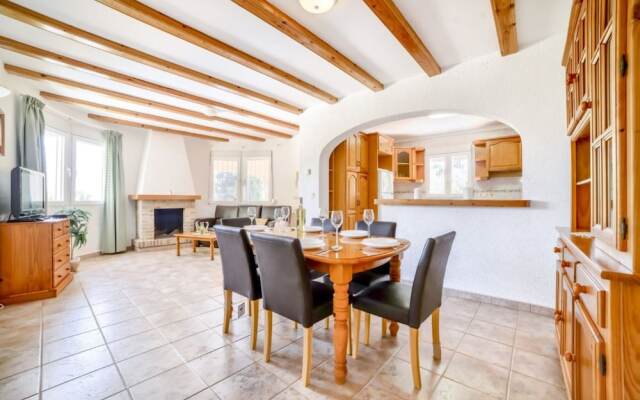 Villa - 5 Bedrooms - 107482