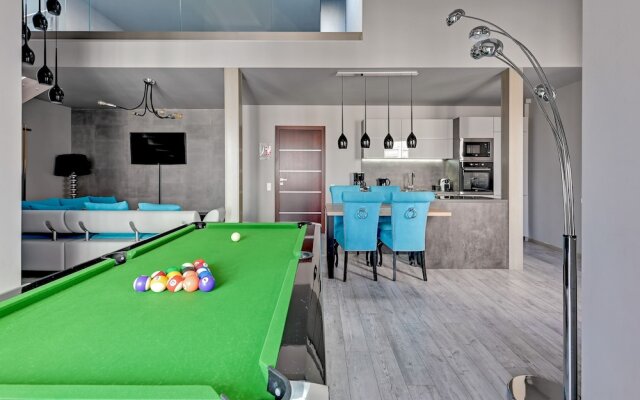 Waterlane Riverside SPA, Pool & Gym by Downtown Apartments