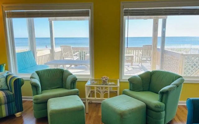 Summer Sandcastle 5 Bedroom Home by RedAwning