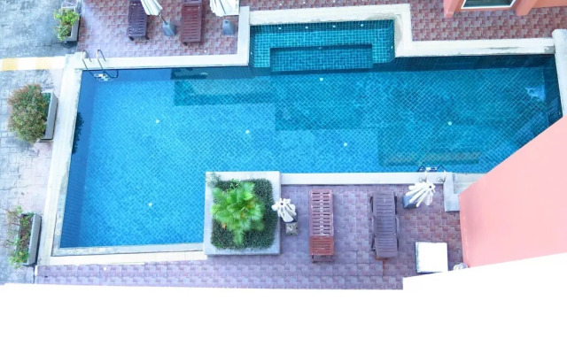 "6/18-penthouse 3 Bedrooms Walking To Patong Beach"