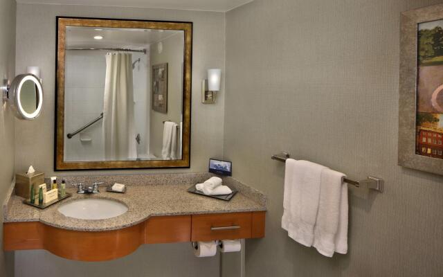 DoubleTree by Hilton Hartford Downtown