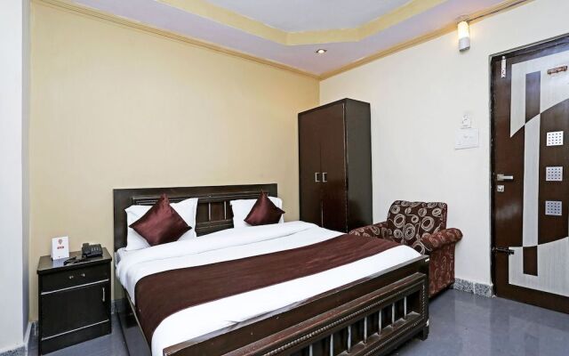 OYO 10592 Hotel Ganga Palace