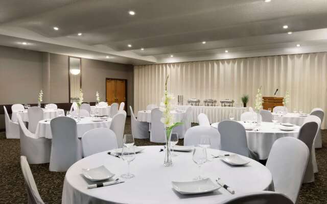 Travelodge by Wyndham Lethbridge