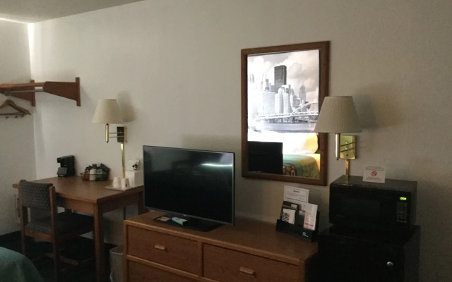 Super 8 New Stanton