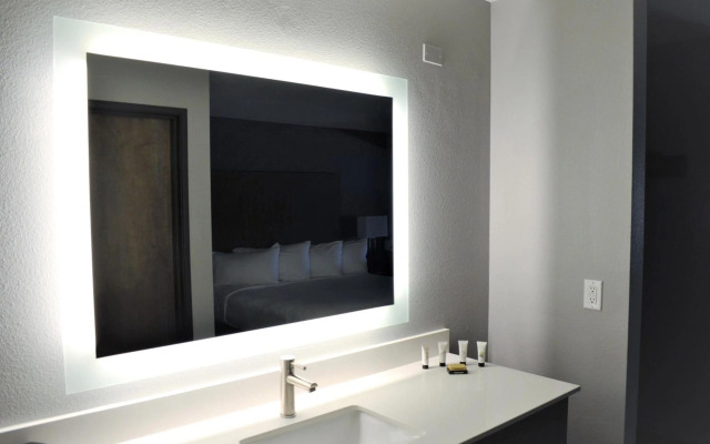 Hotel 28 Boise Airport, an Ascend Collection Hotel