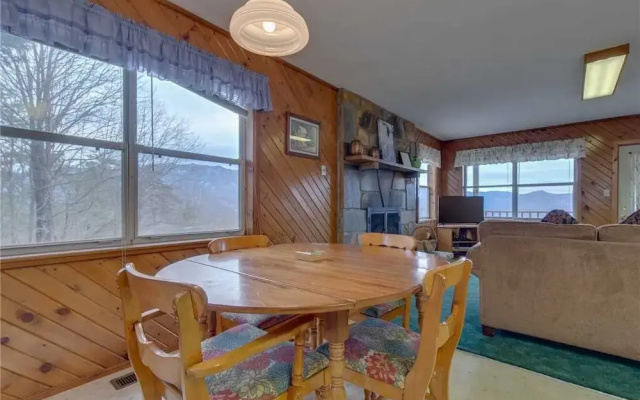 Crestview - Two Bedroom Cabin
