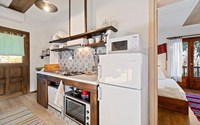 Snug Apartment in Agios Nikolaos With Garden