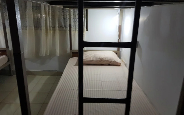 YoYo Hostel