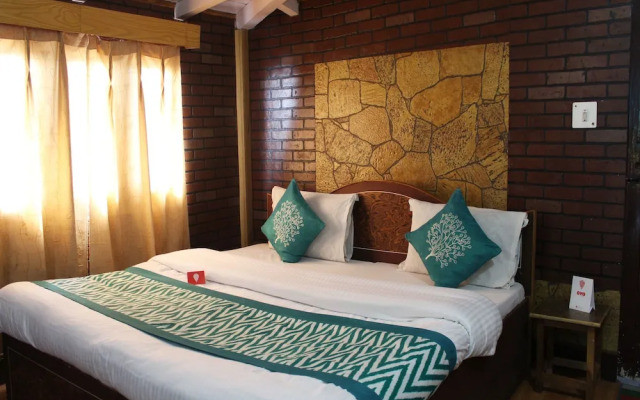 OYO 12782 Hotel Sweet Home