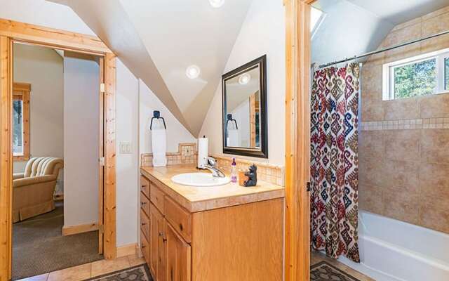 Heart of Truckee by Tahoe Mountain Properties