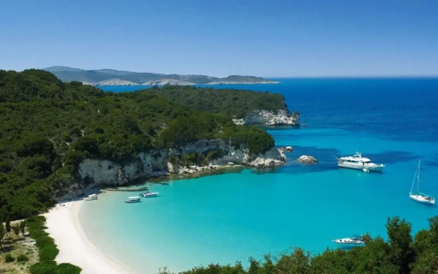 Kirki s Cozy Getaway - Paxoi Getaway w Jacuzzi