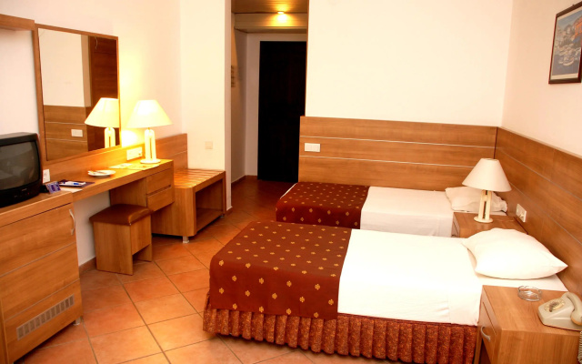 Boulevard Hotel