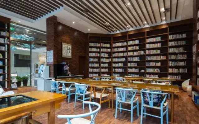 Quintessence Century Hotel