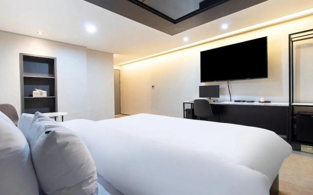 Hwaseong Stay13 Hotel