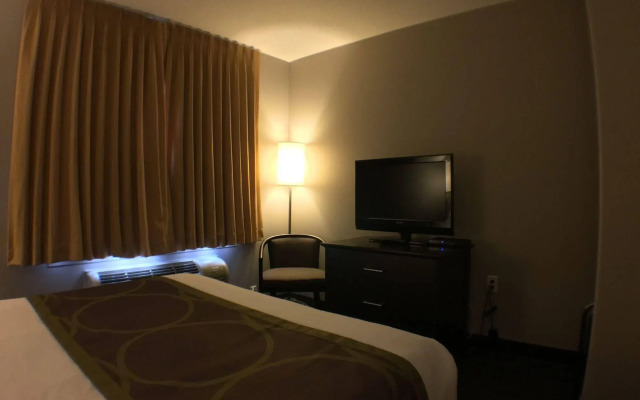 Super 8 by Wyndham Kapuskasing