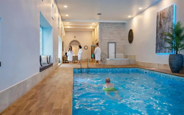 Manor House Hotel