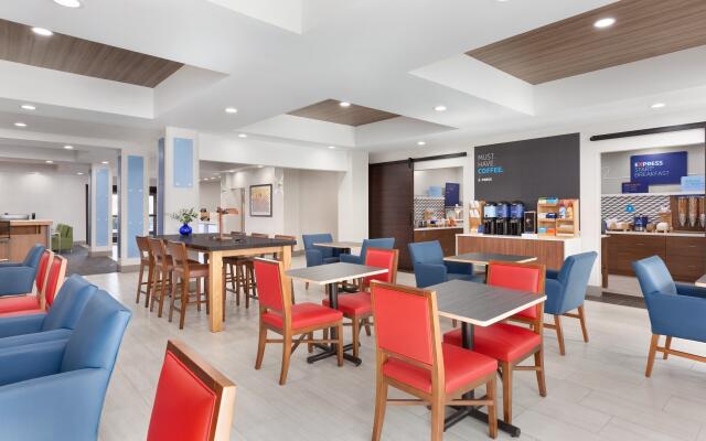 Holiday Inn Express Hotel & Suites Merced, an IHG Hotel