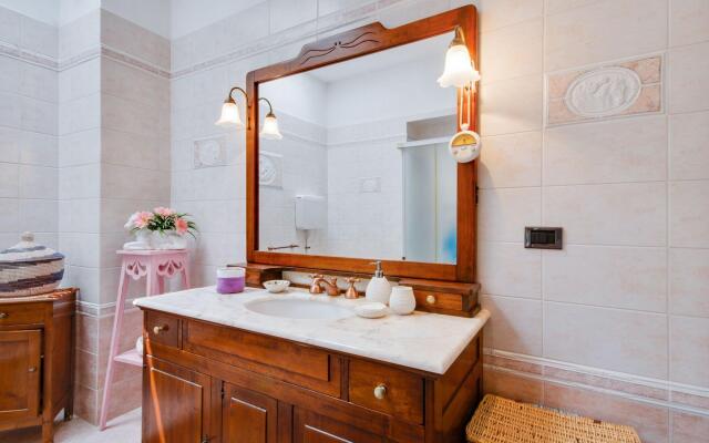 Serene Holiday Home in Urbino with Private Pool