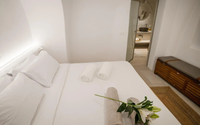 Oia Mare Villas