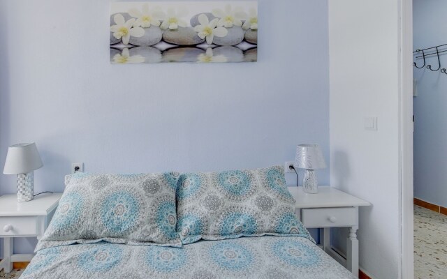 Charming Apartment in Chipiona Near Lighthouse