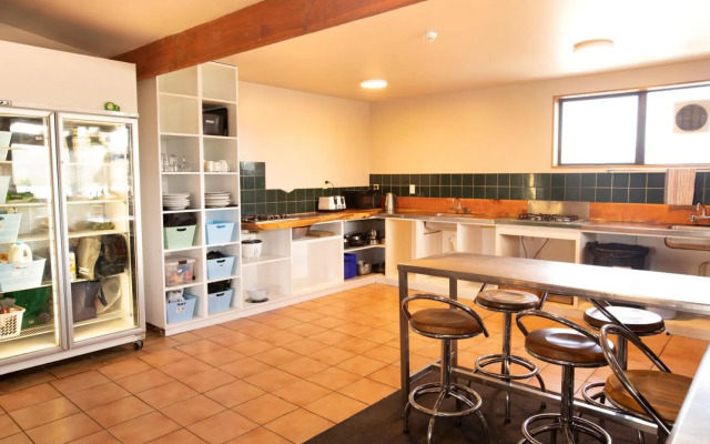 Dusky Lodge - Hostel