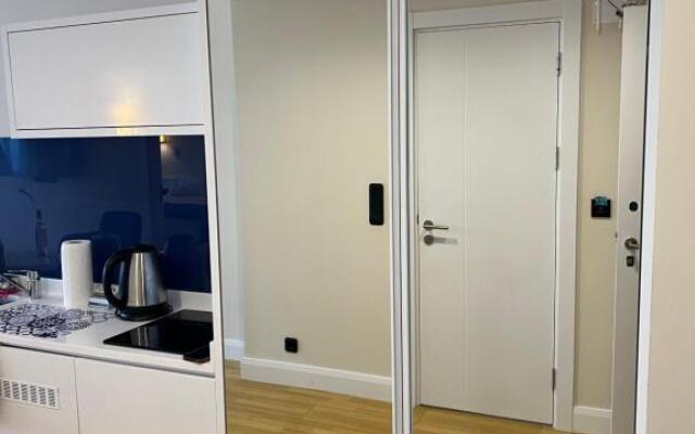 Orbi City apartment 40 этаж