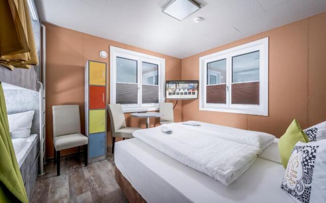 Cubo Sport & Art Hotel