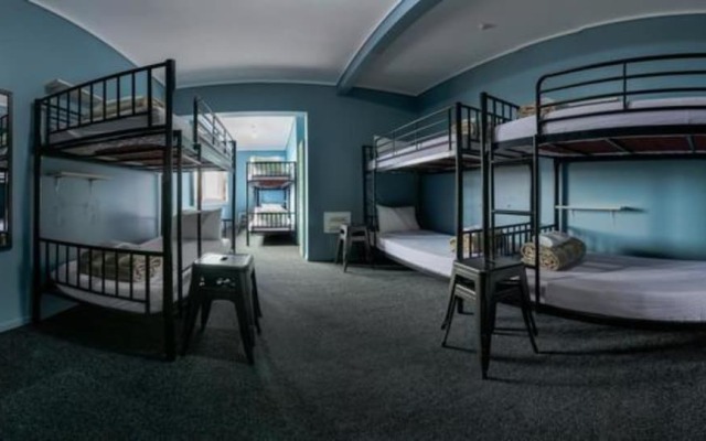 Crash Palace Backpackers