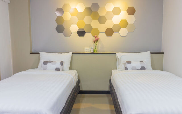 M2 Hotel
