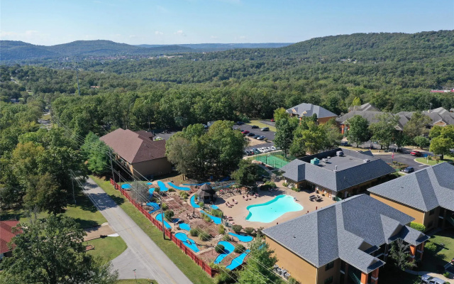 Hilton Vacation Club The Falls Village Branson