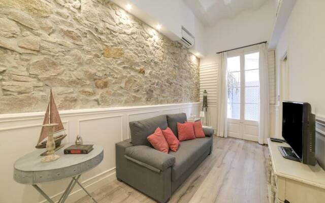 Stylish 1 Bed Apt w/ Terrace in Lesseps