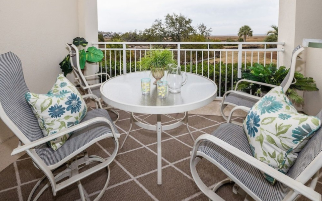 Windward Point Condominiums