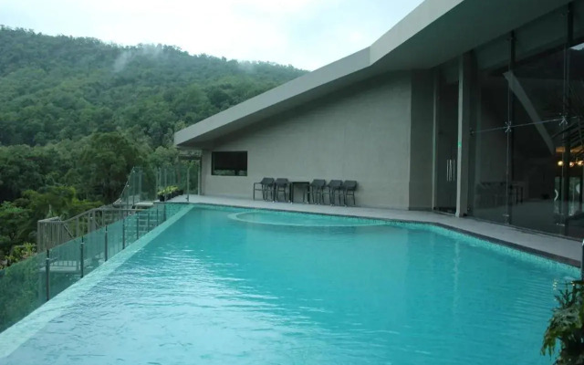 Niraamaya Retreats Samroha Athirappilly