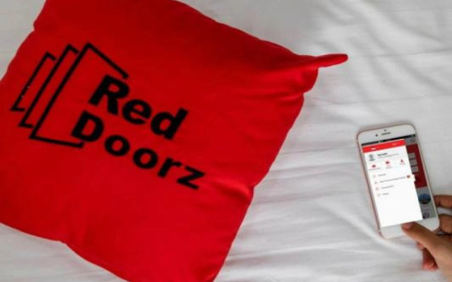 RedDoorz Plus @ Jalan Pemuda Jakarta