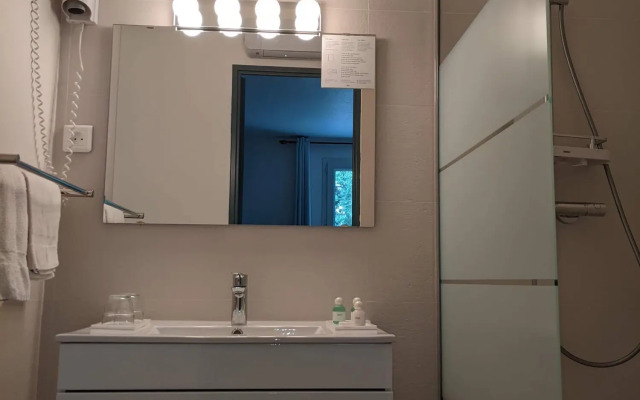 Le Pradet Hotel