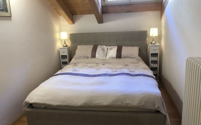 Villa Giudici Luxury app on the Lake