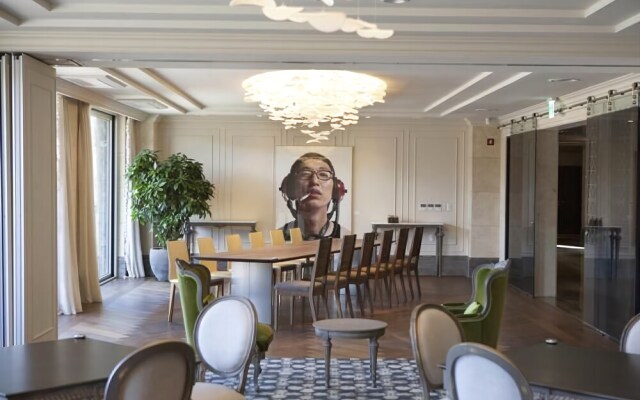 The StarHue Resort