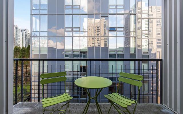 Bellevue Sophisticated 2BD 2BA Apartment