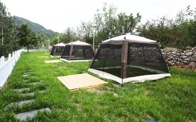 Tongban Parent-Child B&B (Yanqing Badaling Town)