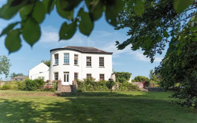 Holyland House - Greenacres Estates