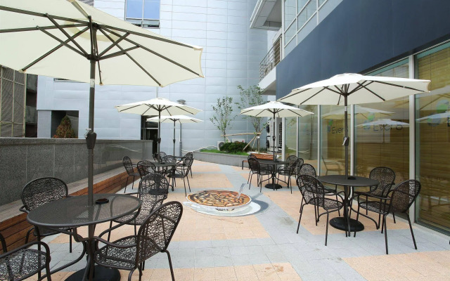 Shinchon Ever8 Serviced Residence
